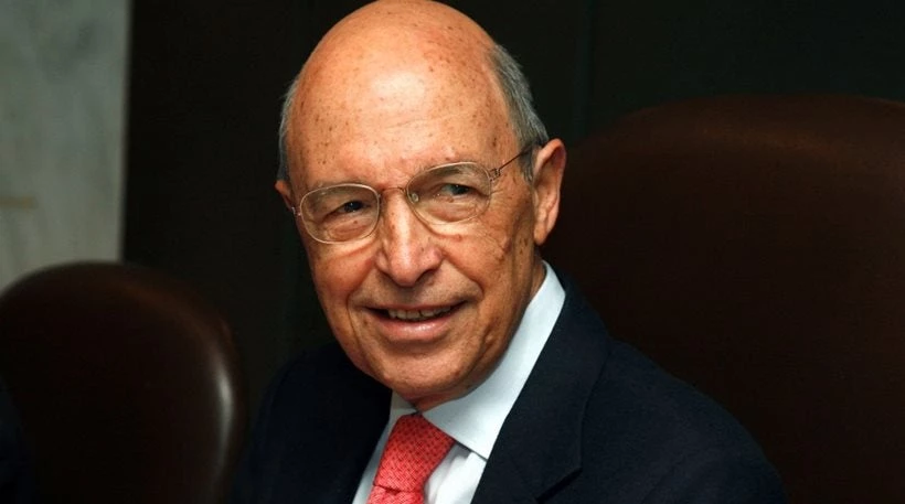 Ελεος! Μιλάει και ο Σημίτης για το Σκοπιανό!